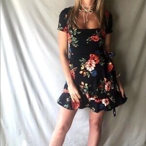 Floral Print Square Neck Flounce Ruffle Mini Dress